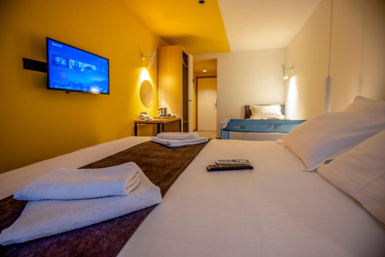 Hotel 4 Llulla Priština Exteriér fotografie