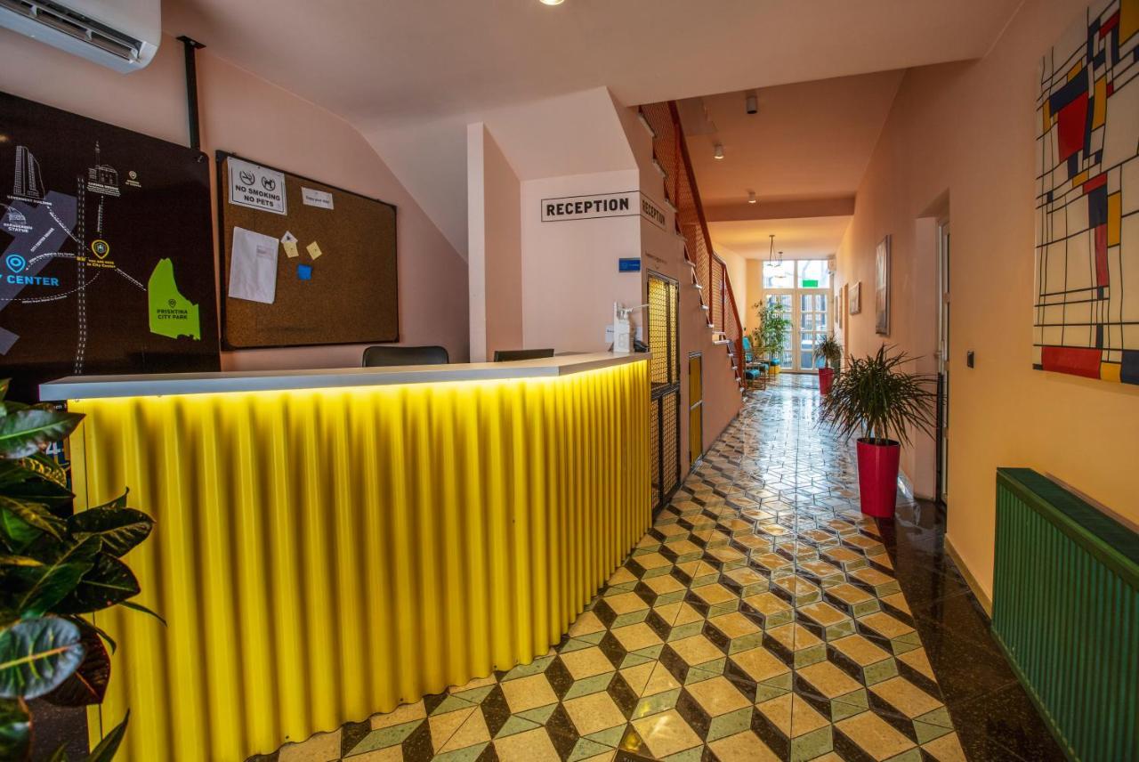 Hotel 4 Llulla Priština Exteriér fotografie