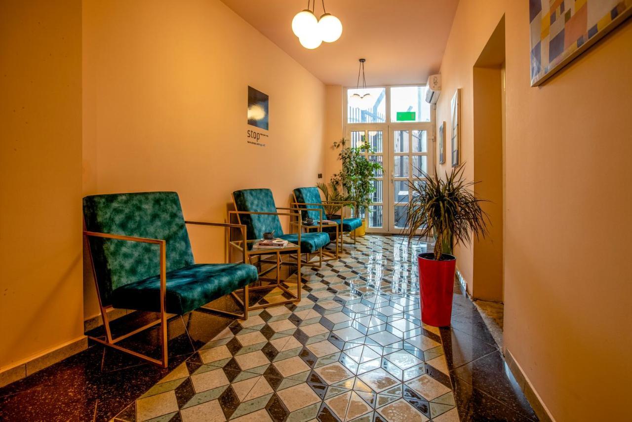 Hotel 4 Llulla Priština Exteriér fotografie