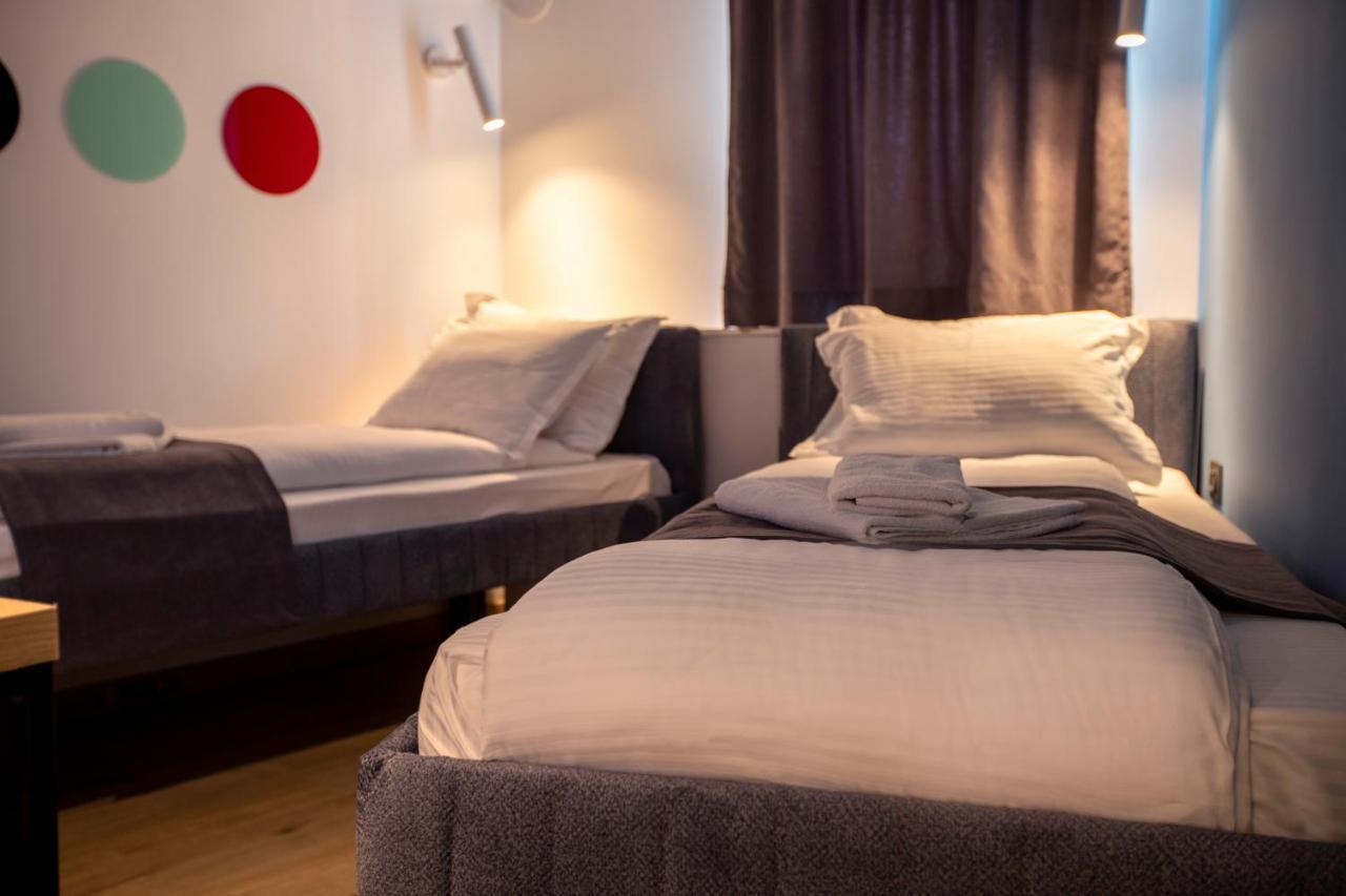 Hotel 4 Llulla Priština Exteriér fotografie