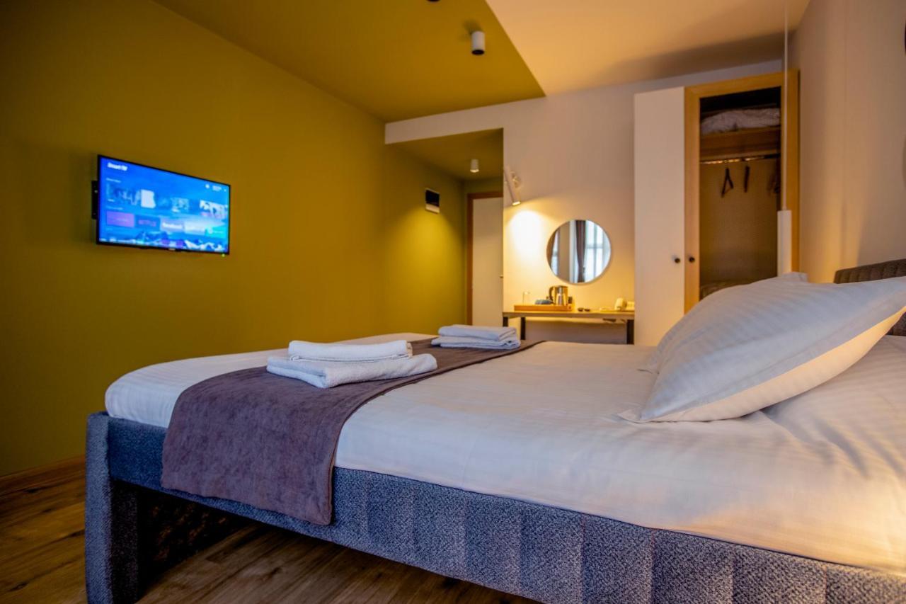 Hotel 4 Llulla Priština Exteriér fotografie
