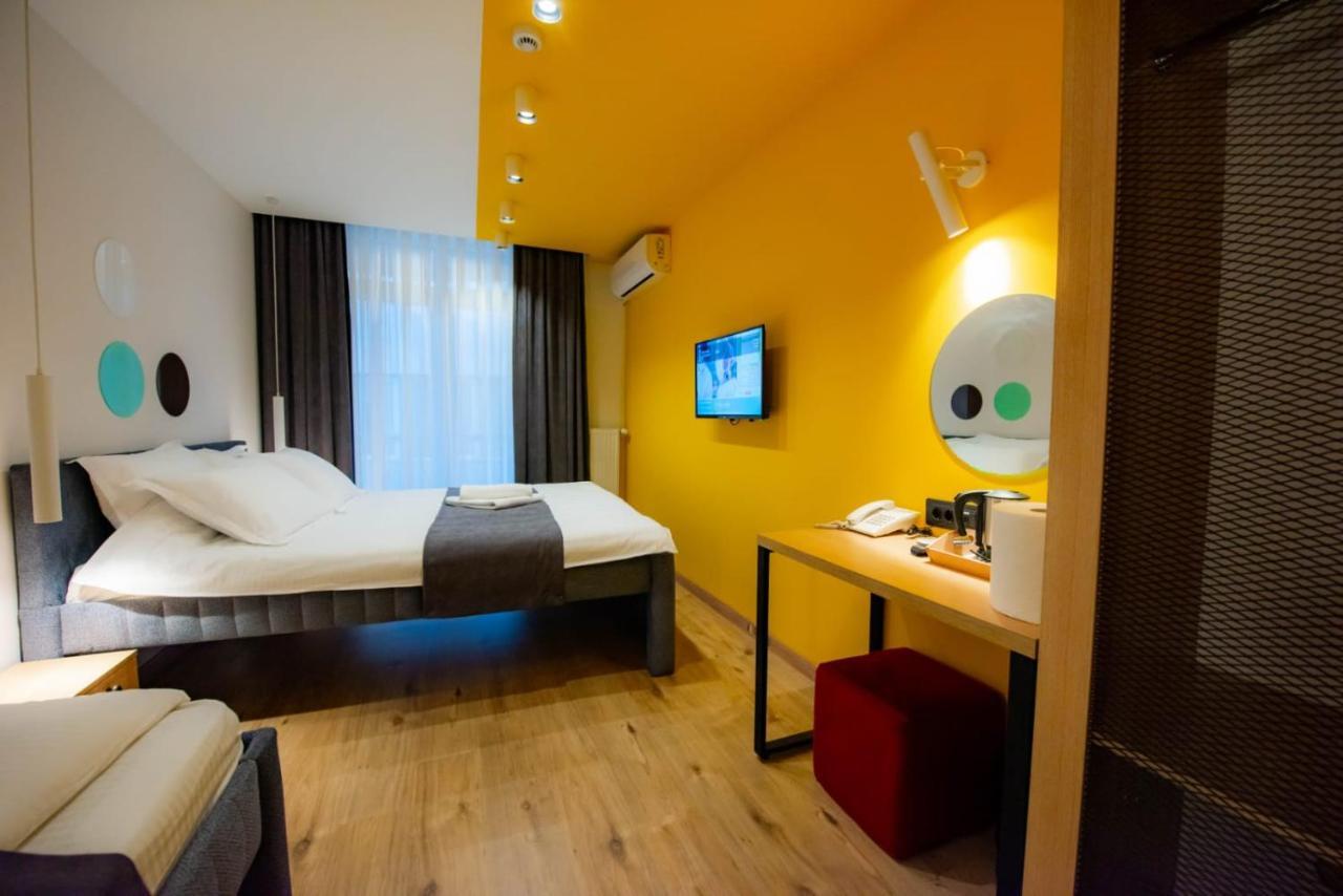 Hotel 4 Llulla Priština Exteriér fotografie